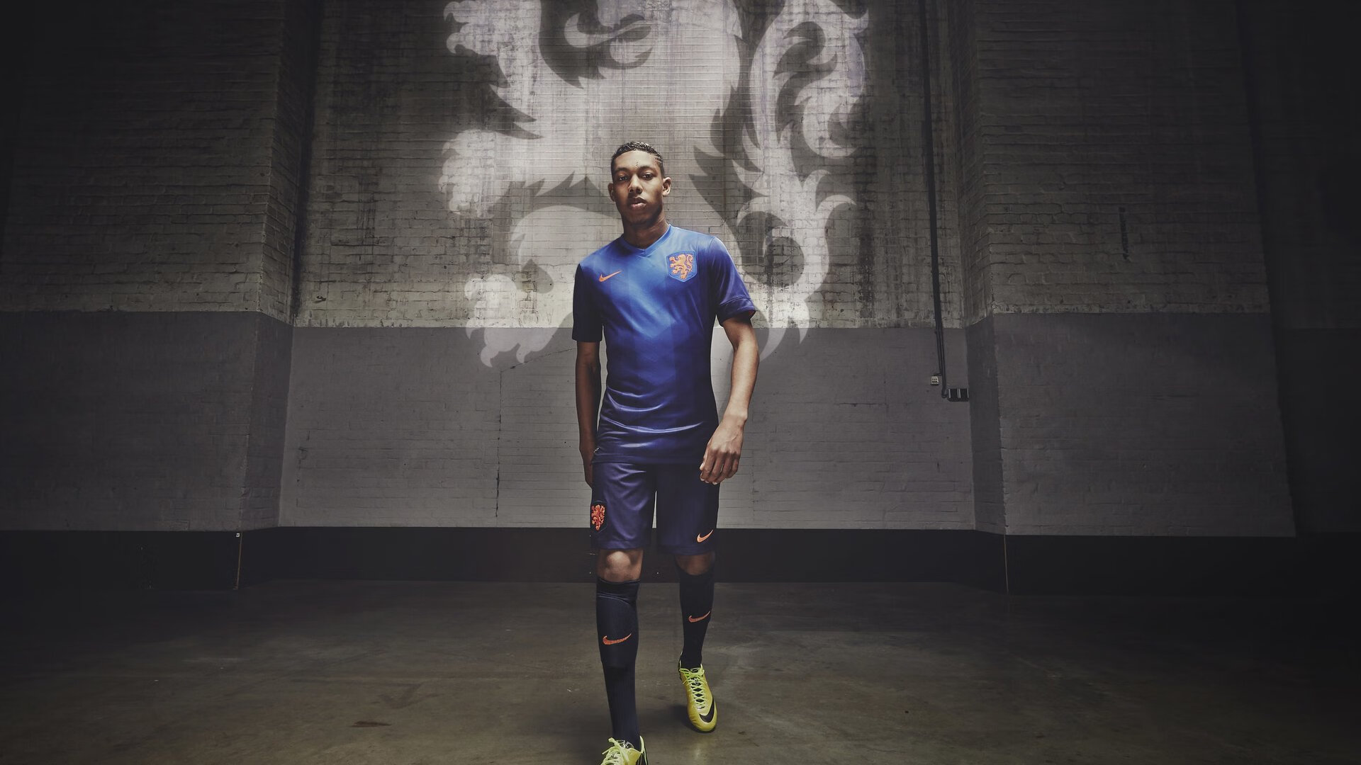 泳坛名将因违规药物检测遭禁赛 职业生涯面临重大转折